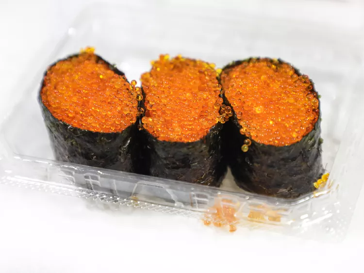 Sushi Rolls with Tobiko